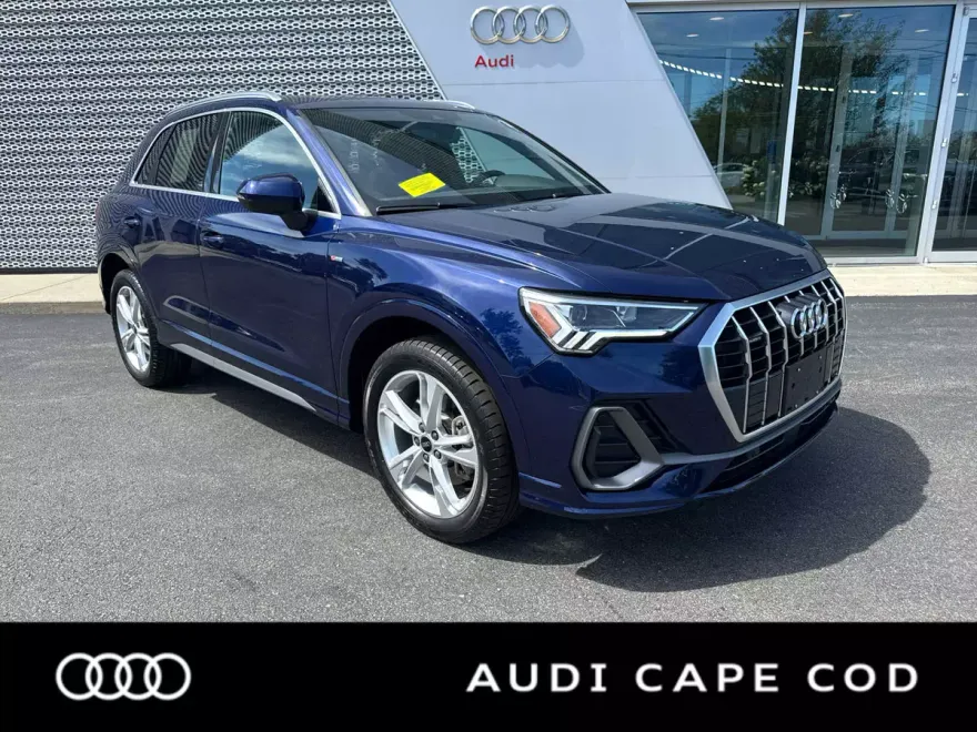 2024 Audi Q3 S line Premium Plus photo 1