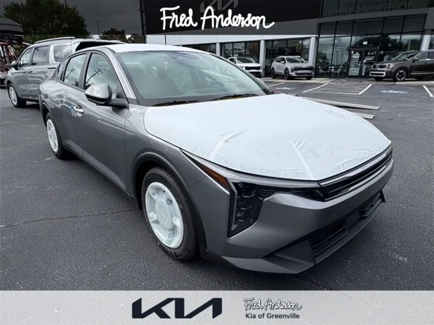 2025 Kia K4 LX photo 1