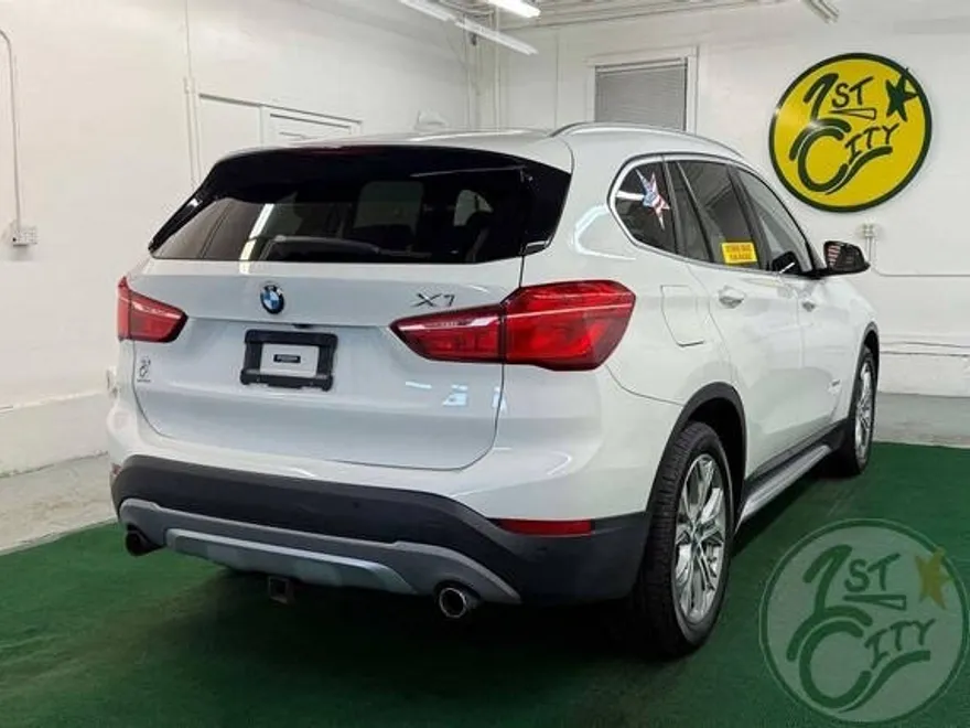 2017 Bmw X1 XDrive28i photo 1
