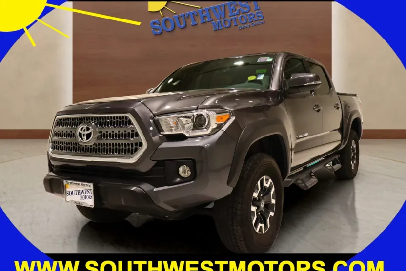 2017 Toyota Tacoma TRD photo 1