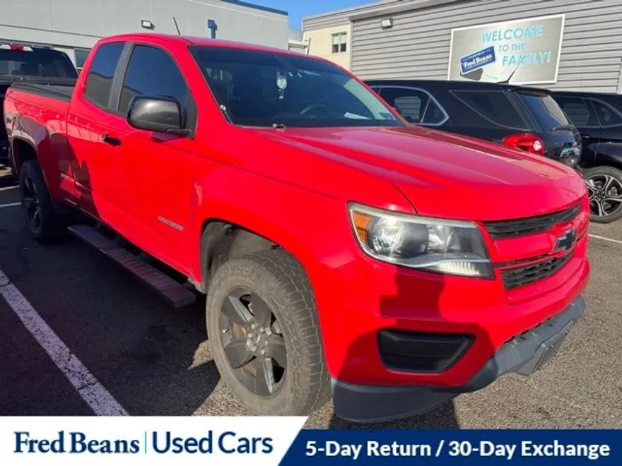 2017 Chevrolet Colorado LT photo 1