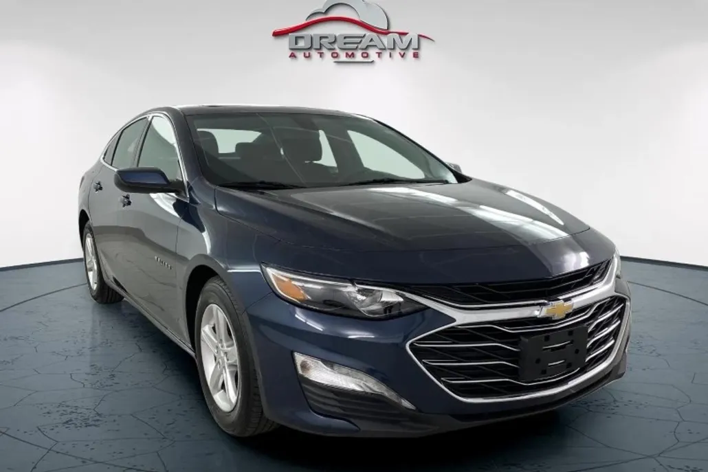 2022 Chevrolet Malibu 1LT photo 1