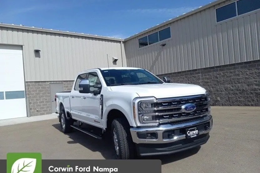 2025 Ford F-350 Lariat photo 1