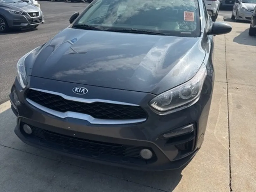 2020 Kia Forte FE photo 1