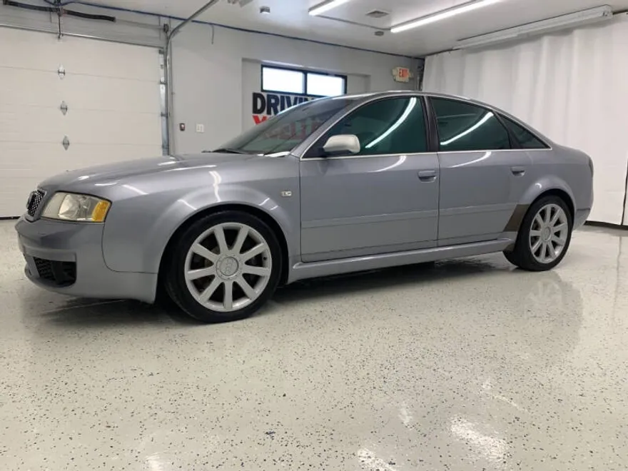 2003 Audi RS 6 photo 1