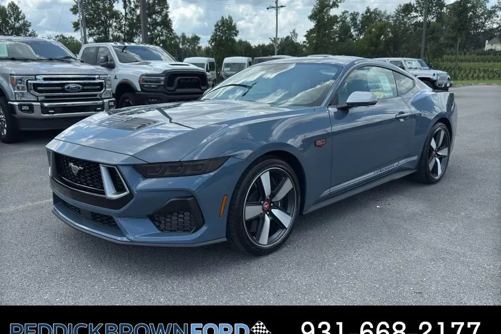 2025 Ford Mustang GT Premium photo 1