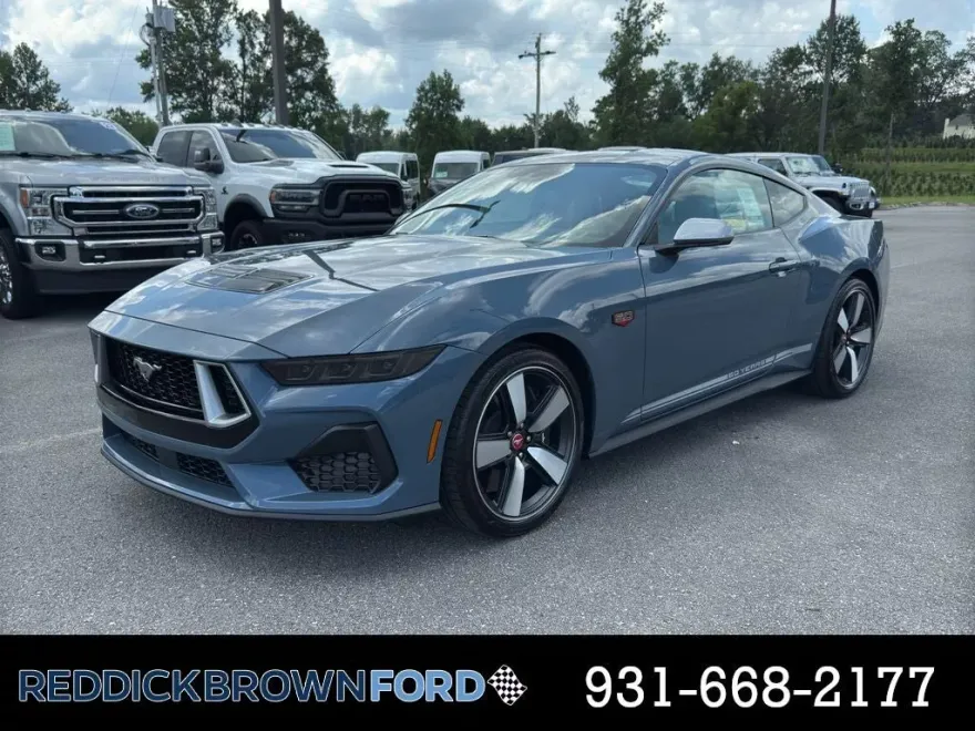 2025 Ford Mustang GT Premium photo 1