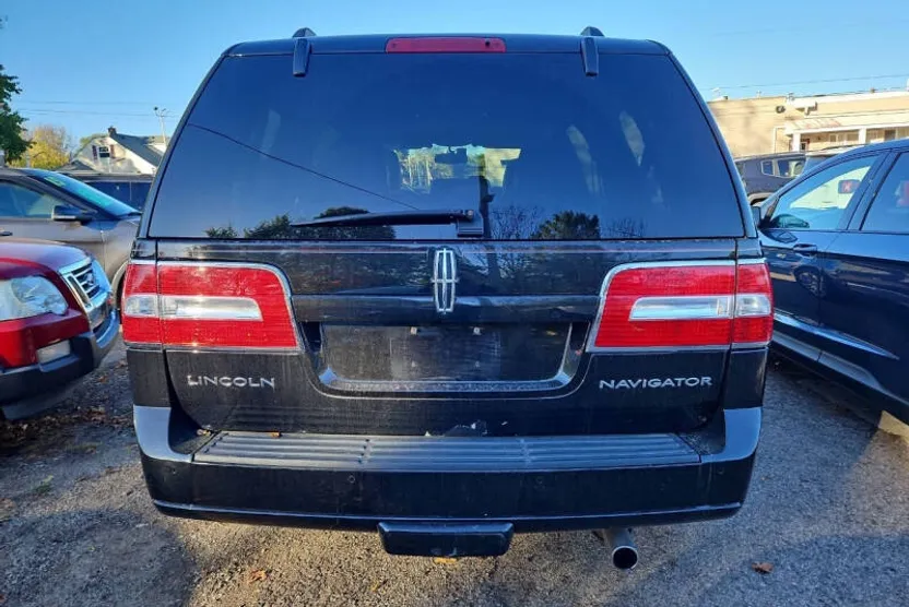 2014 Lincoln Navigator photo 1