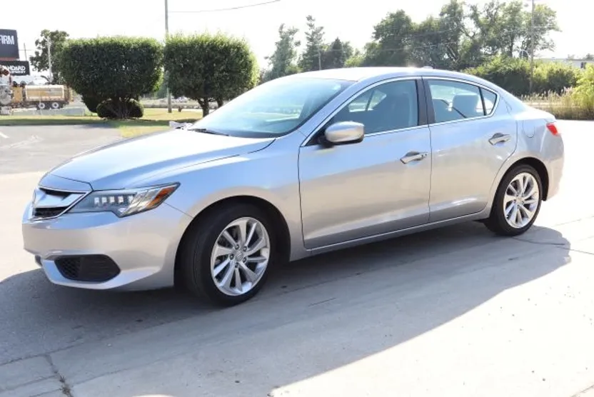 2017 Acura ILX Base Plus photo 1