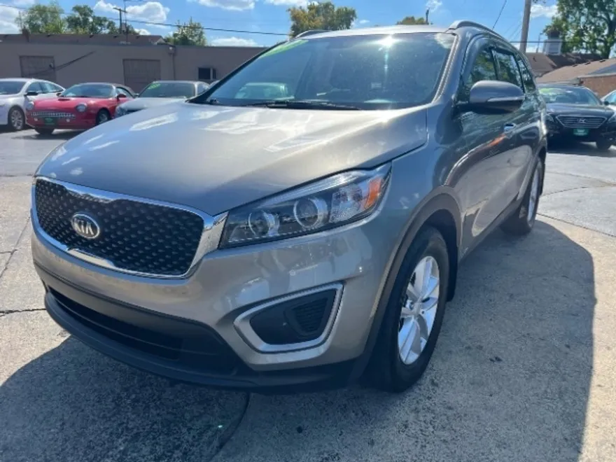 2016 Kia Sorento LX photo 1