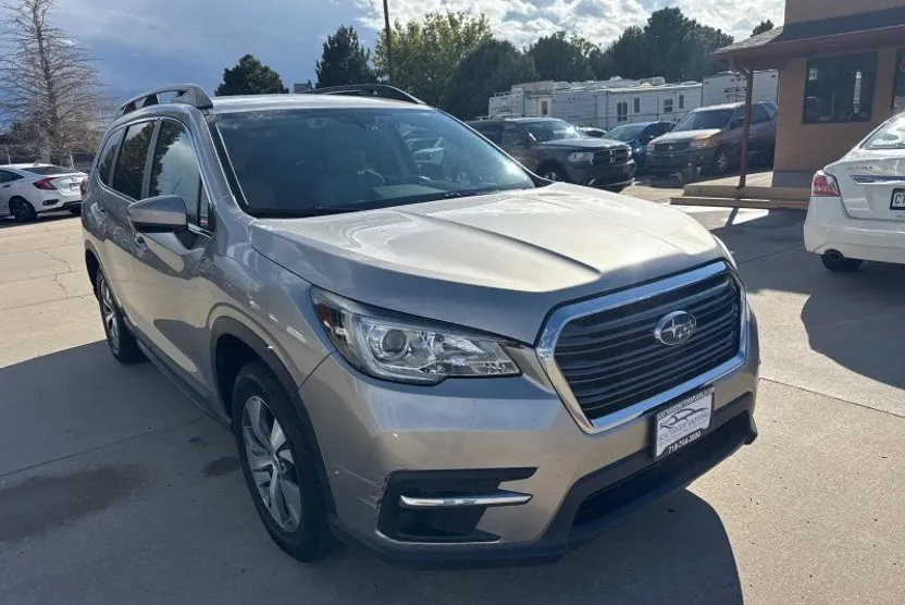 2019 Subaru Ascent Premium photo 1