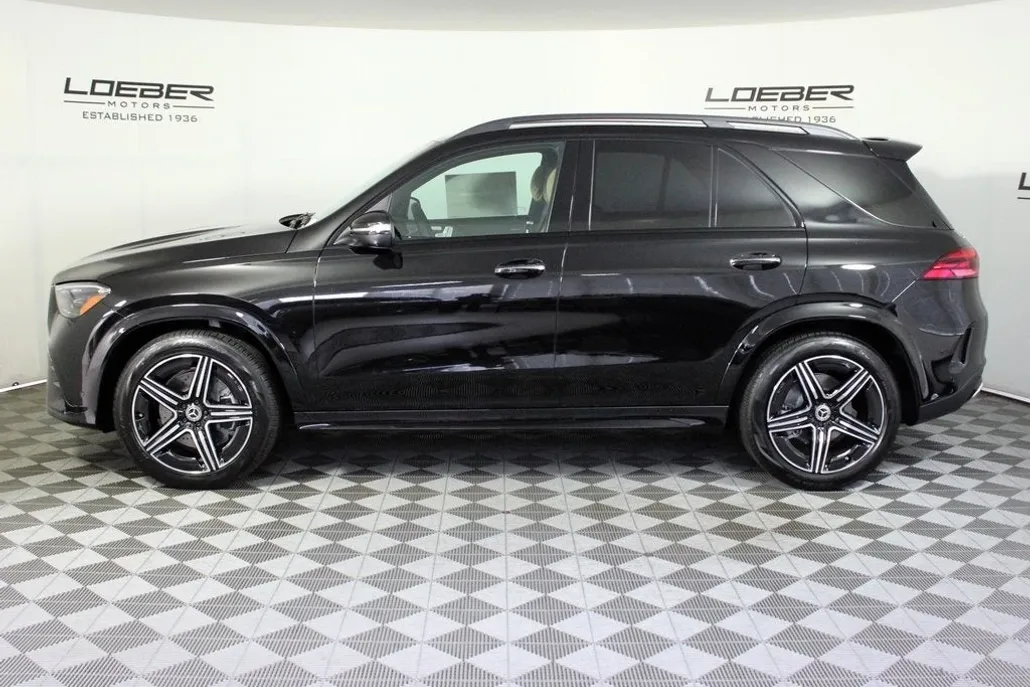 2026 Mercedes Benz GLE 450 4MATIC photo 1