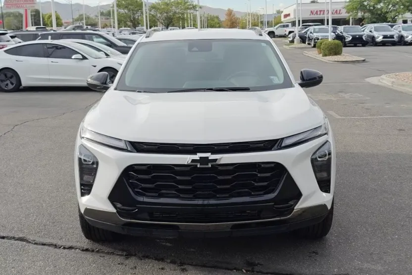 2025 Chevrolet Trax ACTIV photo 1