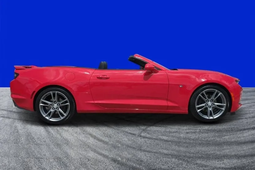 2021 Chevrolet Camaro 3LT photo 1