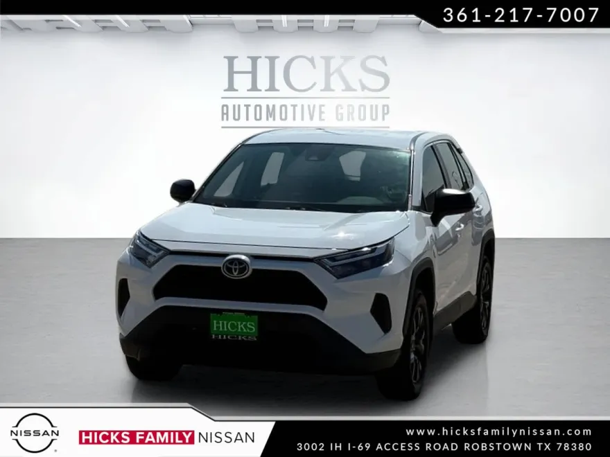 2024 Toyota RAV4 LE photo 1
