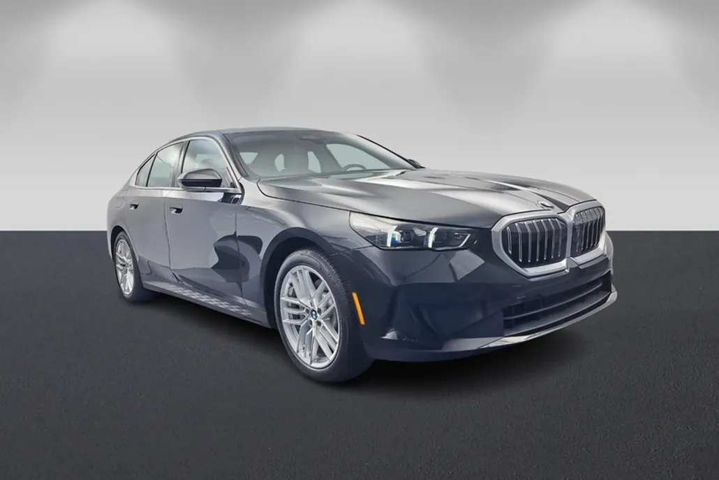 2024 Bmw 530i photo 1