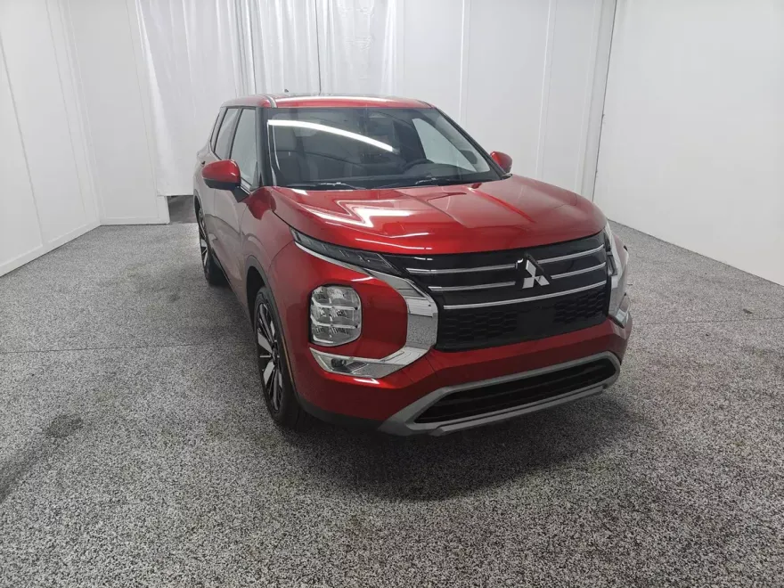 2025 Mitsubishi Outlander Sport SE photo 1