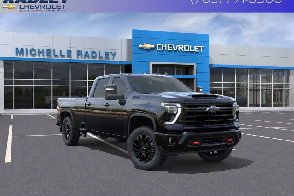2025 Chevrolet Silverado 3500HD LTZ photo 1