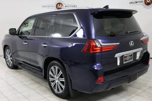 2017 Lexus LX 570 photo 3