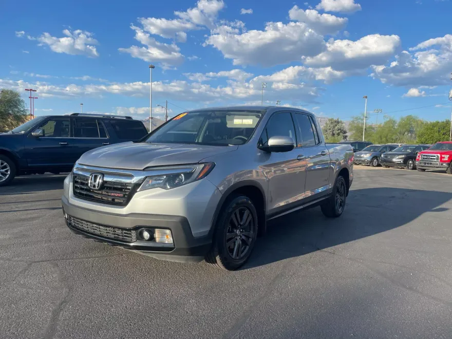 2019 Honda Ridgeline Sport photo 1