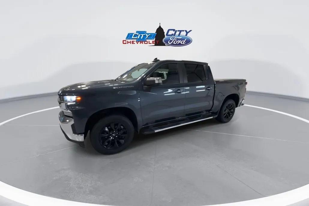 2019 Chevrolet Silverado 1500 LT photo 1