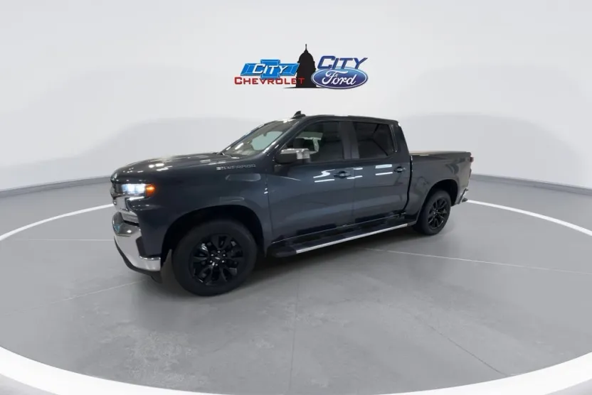 2019 Chevrolet Silverado 1500 LT photo 1