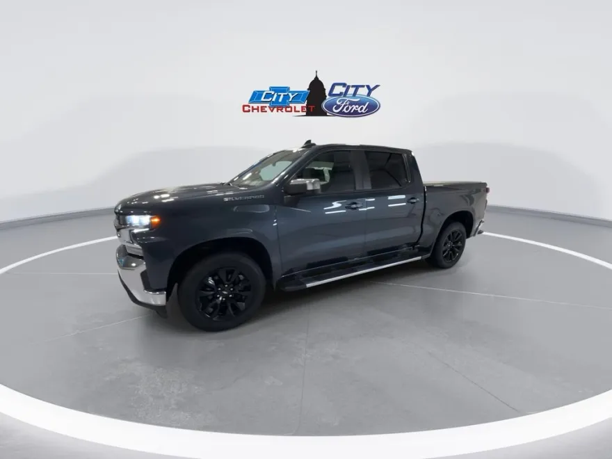 2019 Chevrolet Silverado 1500 LT photo 1