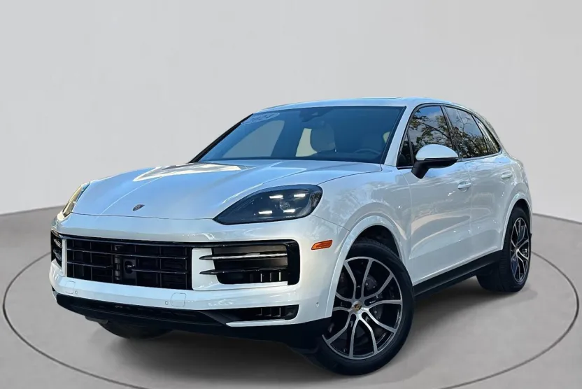 2024 Porsche Cayenne Base photo 1