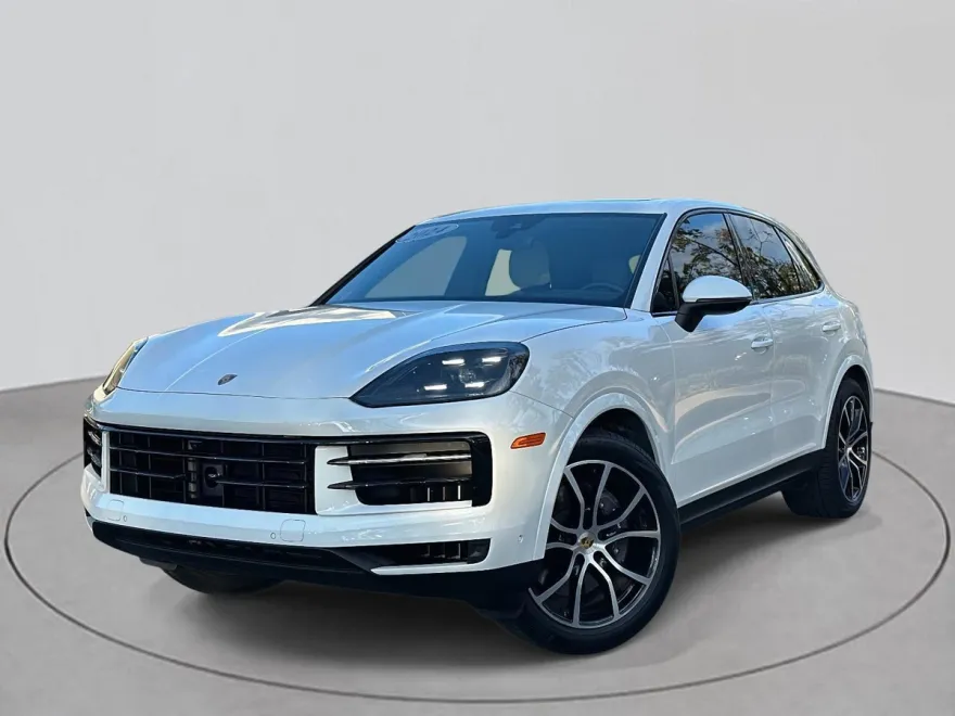 2024 Porsche Cayenne Base photo 1