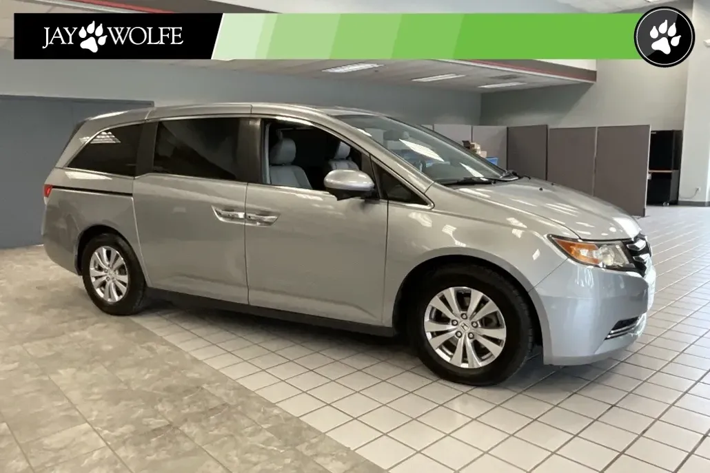2016 Honda Odyssey EX-L photo 1