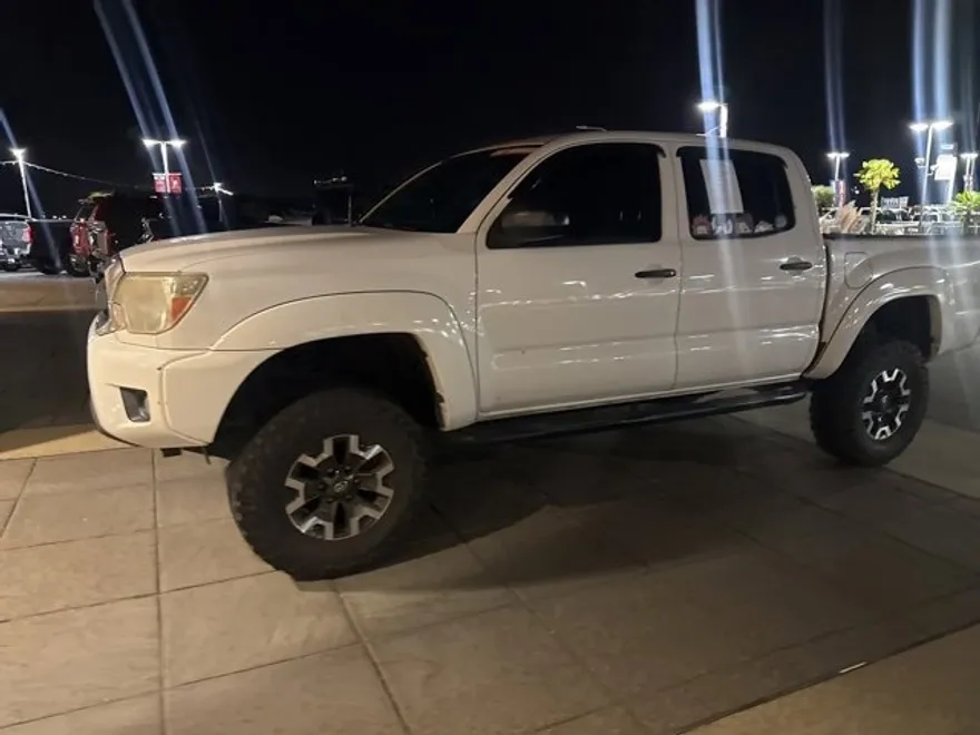 2015 Toyota Tacoma PreRunner V6 photo 1