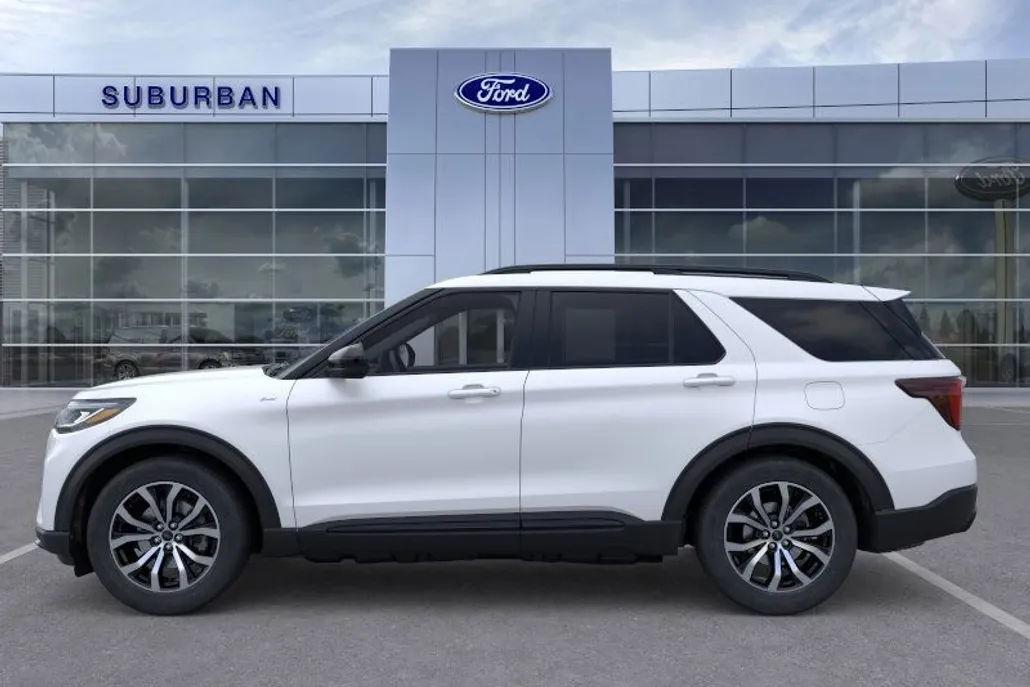 2025 Ford Explorer ST-Line photo 1