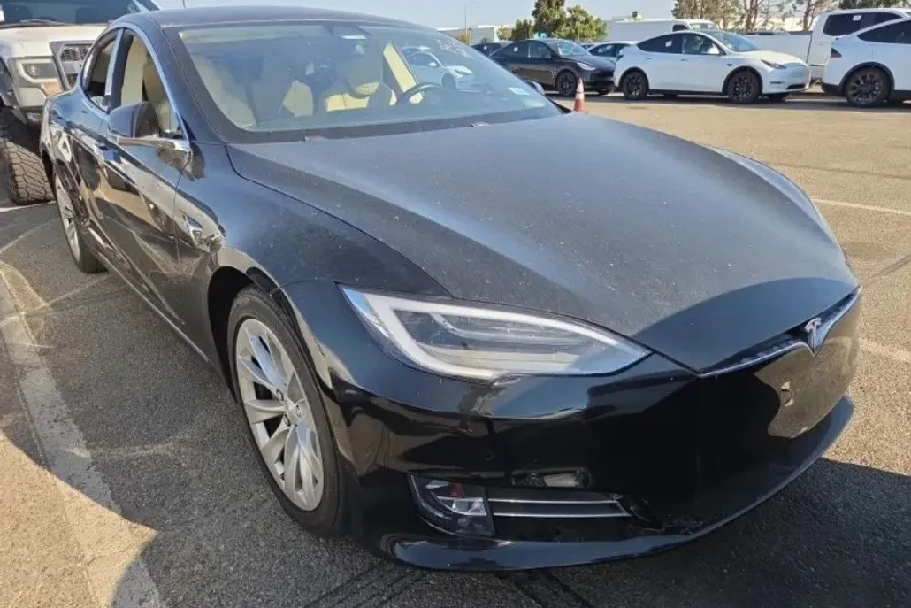 2017 Tesla Model S 75 photo 1