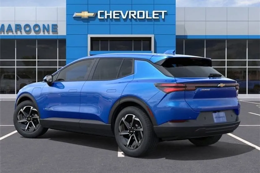 2026 Chevrolet Equinox EV 1LT photo 1
