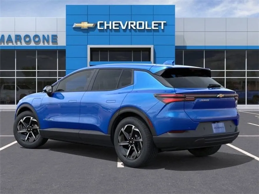 2026 Chevrolet Equinox EV 1LT photo 1