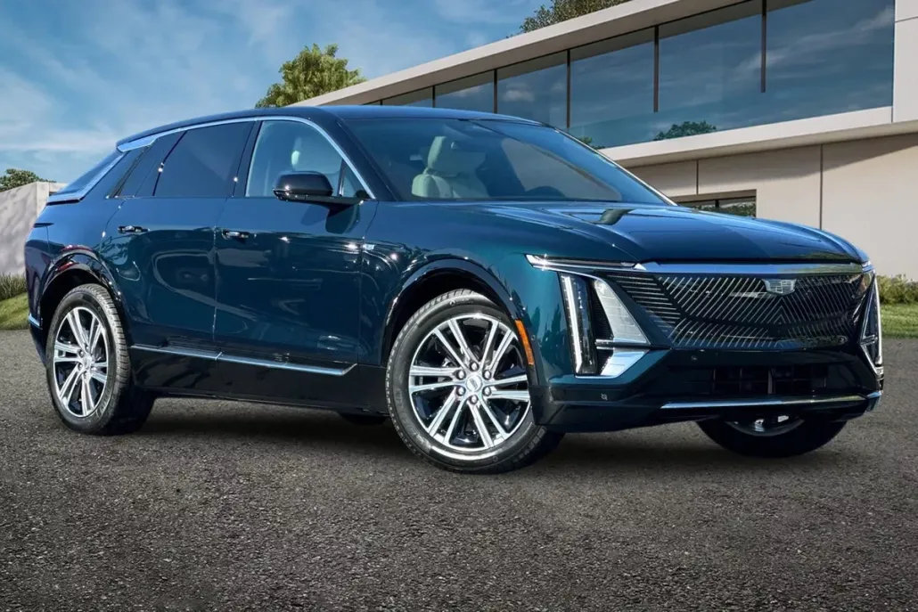 2025 Cadillac Lyriq Luxury photo 1