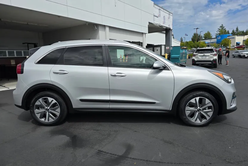 2019 Kia Niro EV EX Premium photo 1