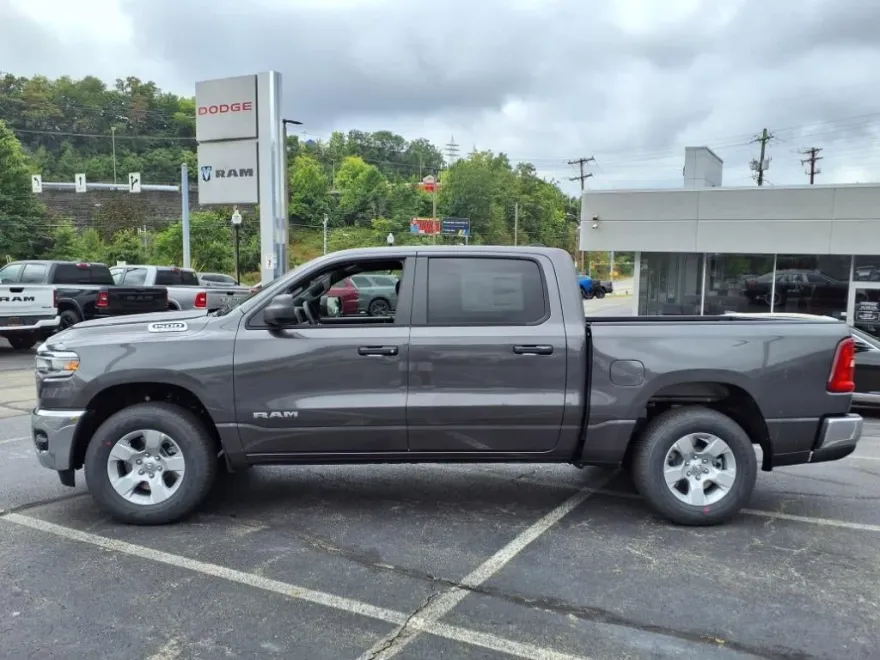 2025 Ram 1500 Tradesman photo 1