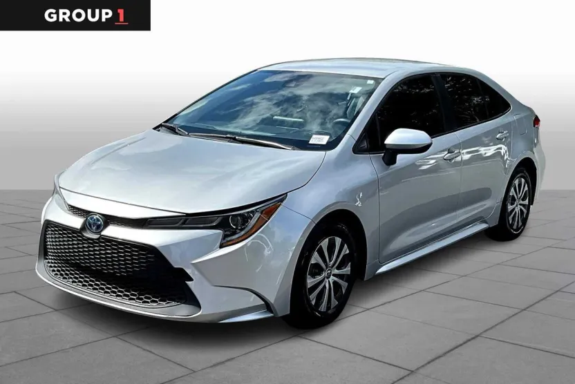2022 Toyota Corolla Hybrid LE photo 1