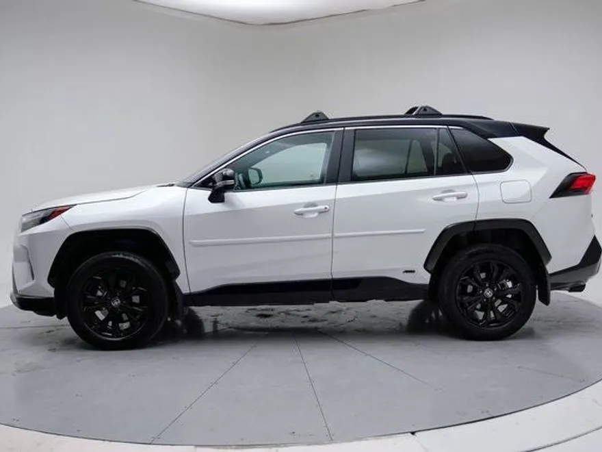 2024 Toyota RAV4 Hybrid XSE photo 1