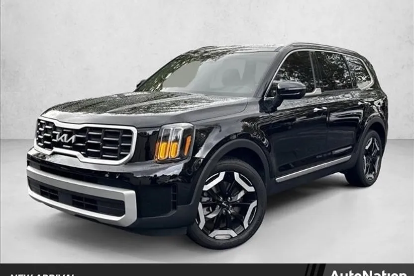 2024 Kia Telluride S photo 1
