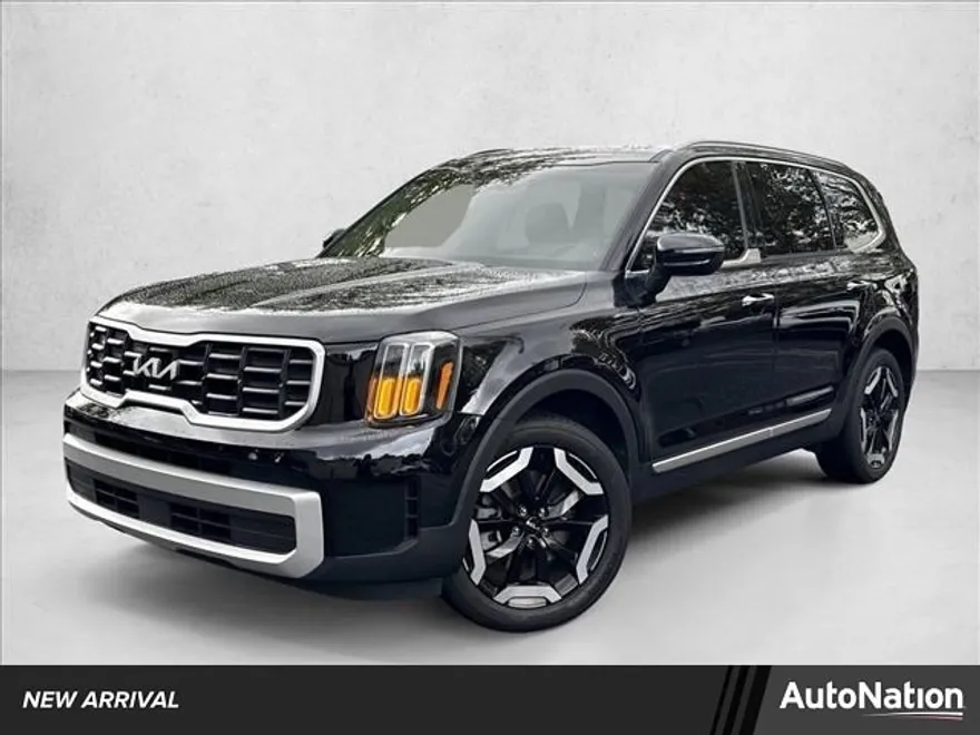 2024 Kia Telluride S photo 1