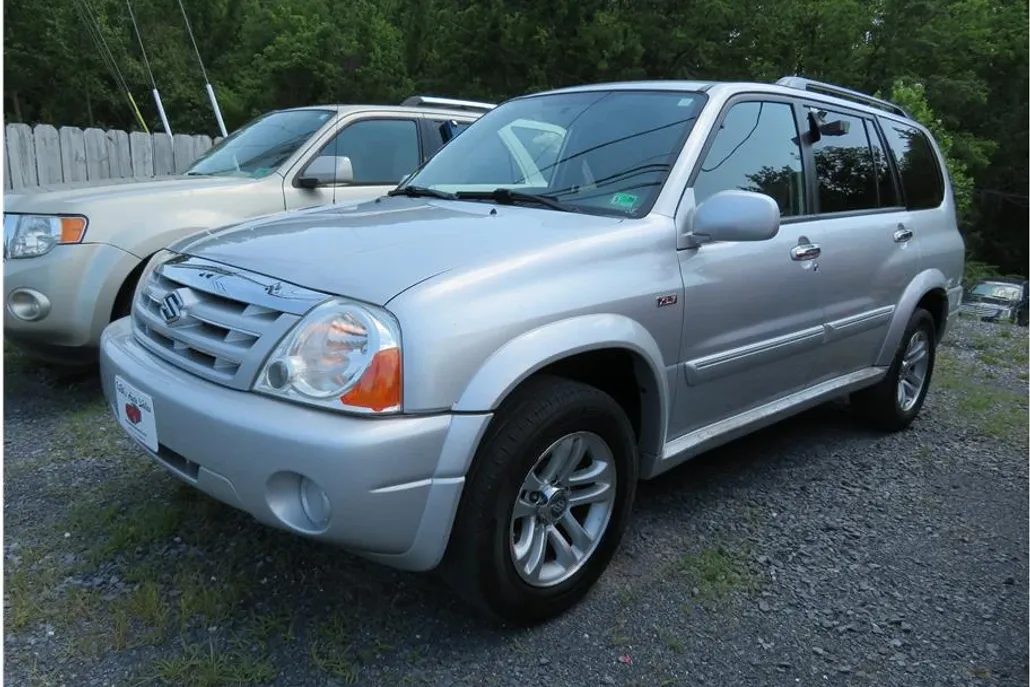 2006 Suzuki Grand Vitara XL-7 Hard Top photo 1