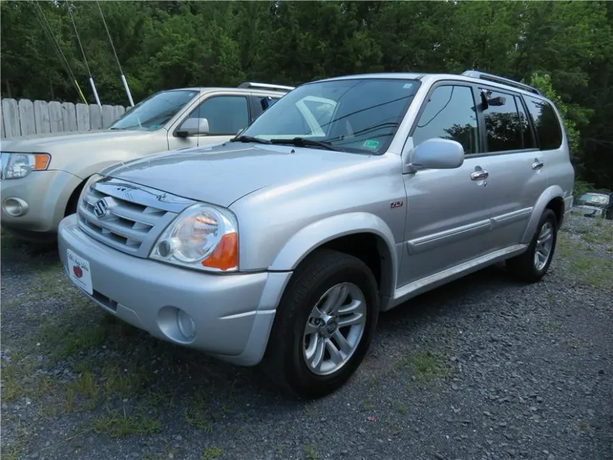 2006 Suzuki Grand Vitara XL-7 Hard Top photo 1