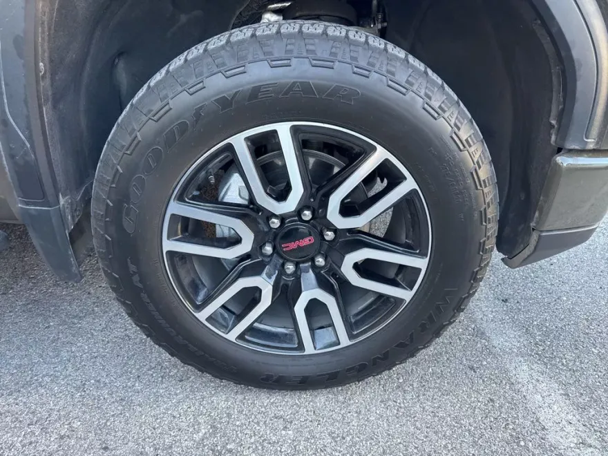 2024 Gmc Sierra 1500 AT4 photo 1