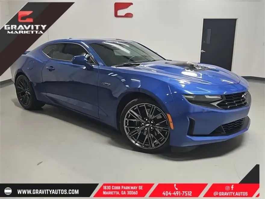 2021 Chevrolet Camaro LT1 photo 1