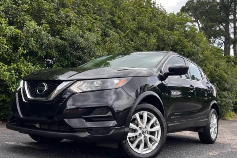 2021 Nissan Rogue Sport SV photo 1