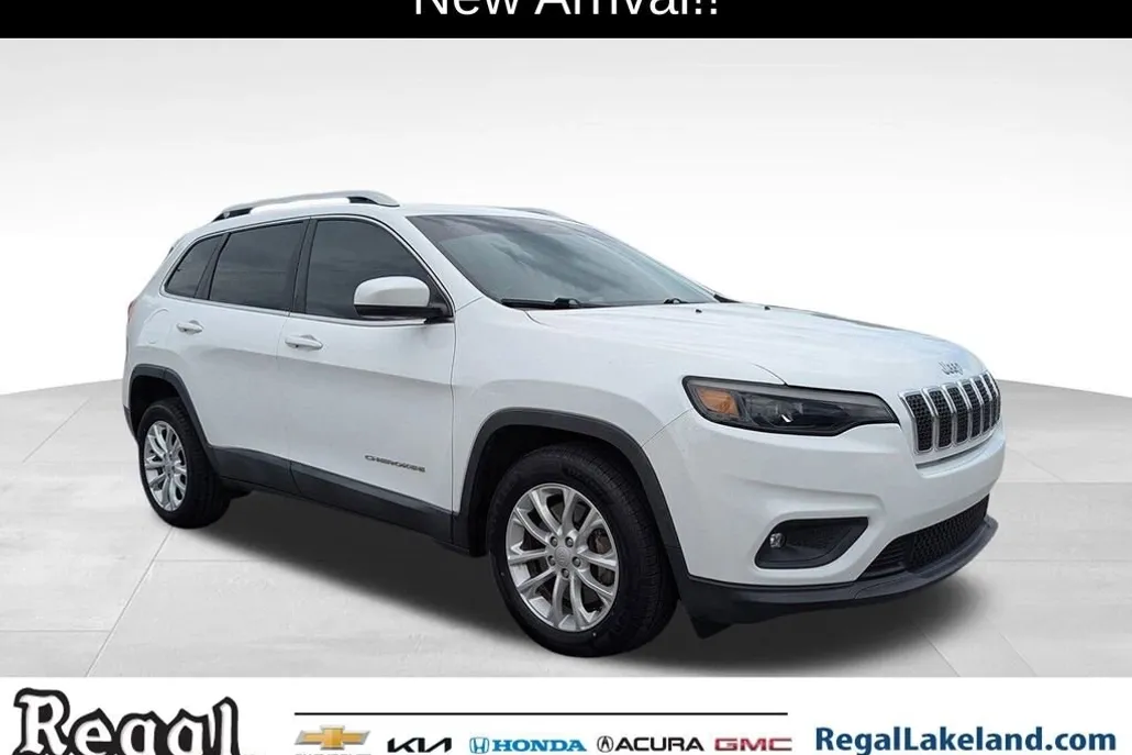 2019 Jeep Cherokee Latitude photo 1