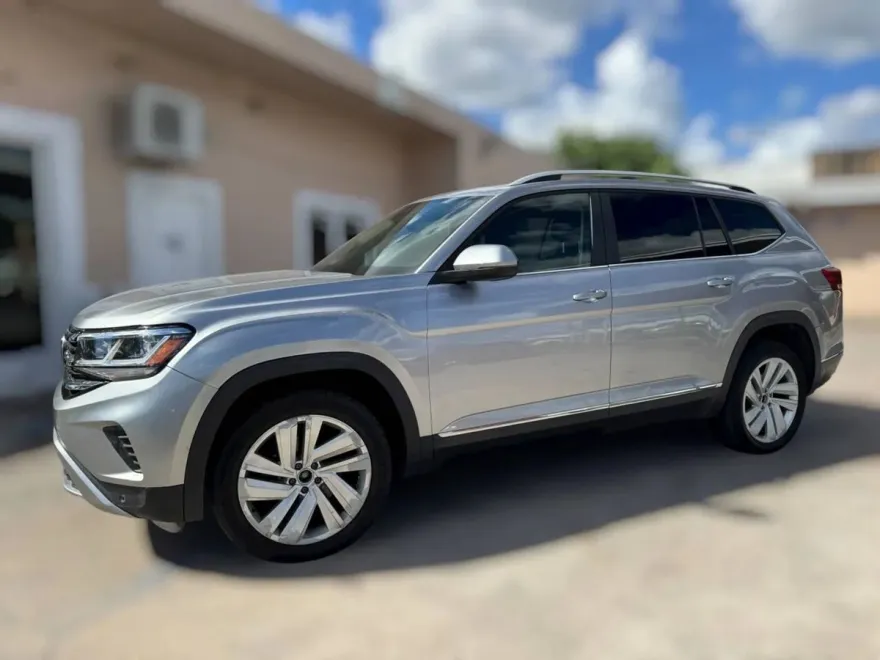 2021 Volkswagen Atlas SEL photo 1