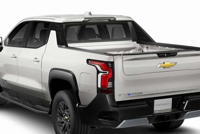 2026 Chevrolet Silverado EV LT photo 1